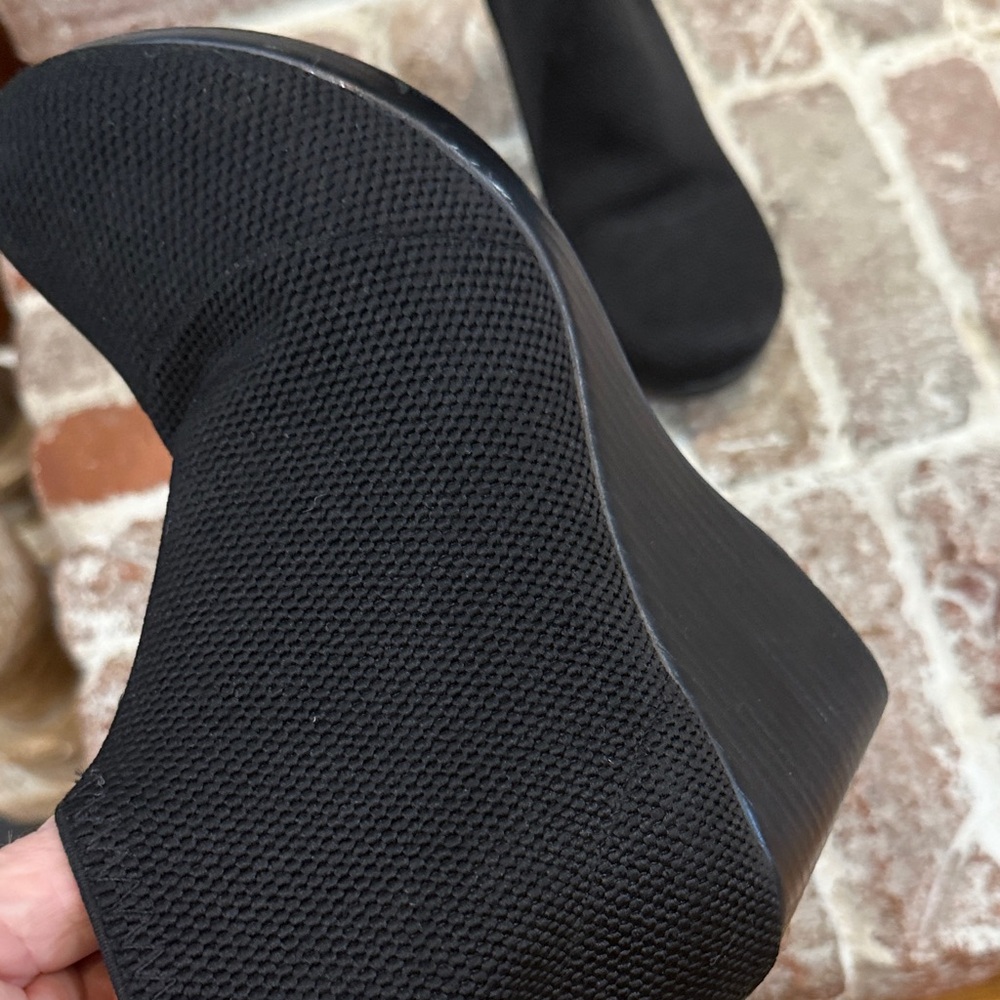Black Women's Ankle Boots - Picture 4 of 6